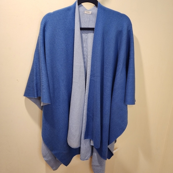 KEVIA Large 100% Acrylic Blue Poncho - Picture 9 of 10